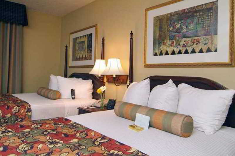 Embassy Suites Baton Rouge Habitación foto